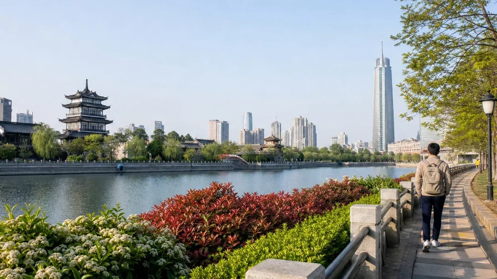 Hao River city walk in Nantong