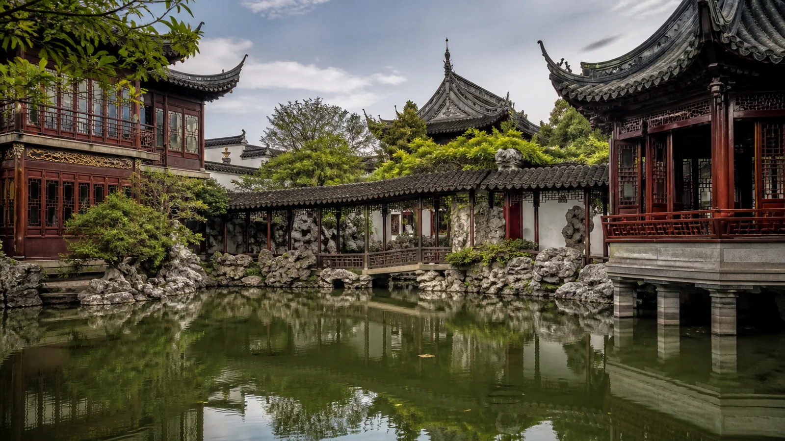 Yu Garden & Old City in Shanghai