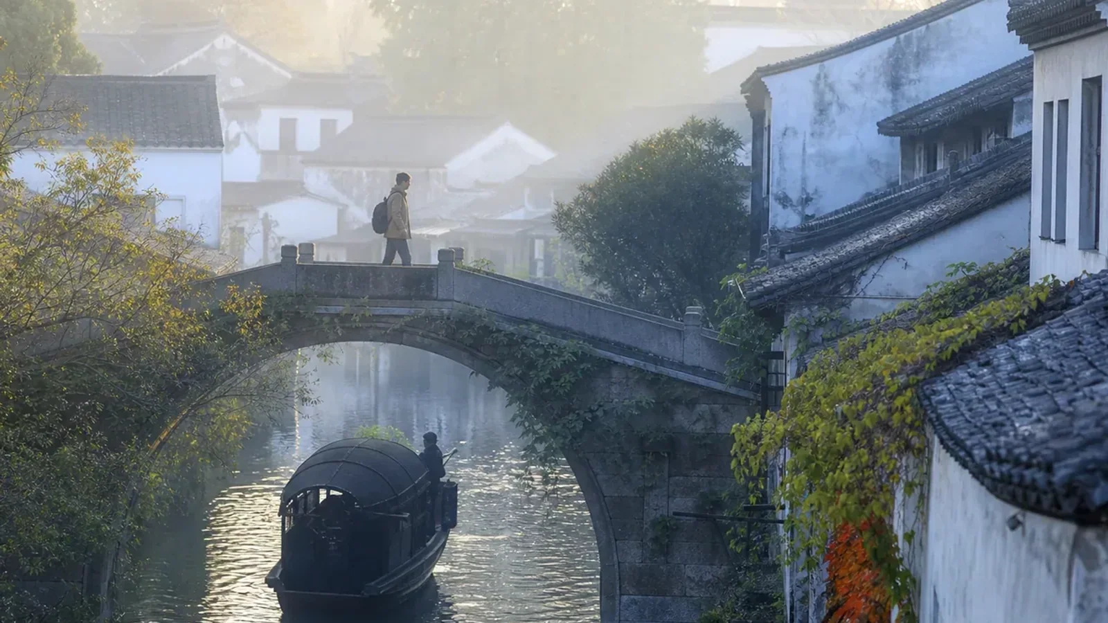 Canal-town mornings in Shaoxing