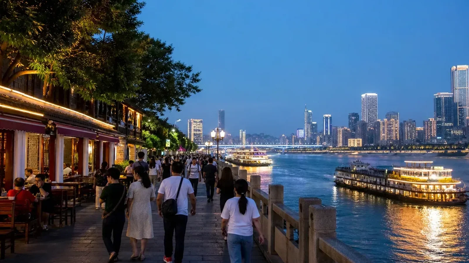 Riverfront evenings in Yichang
