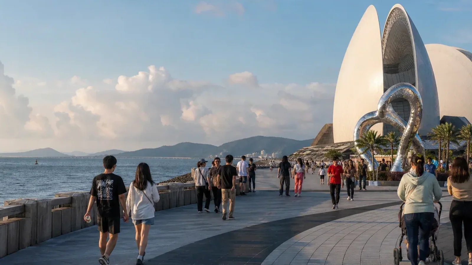 Coastal civic walking in Zhuhai